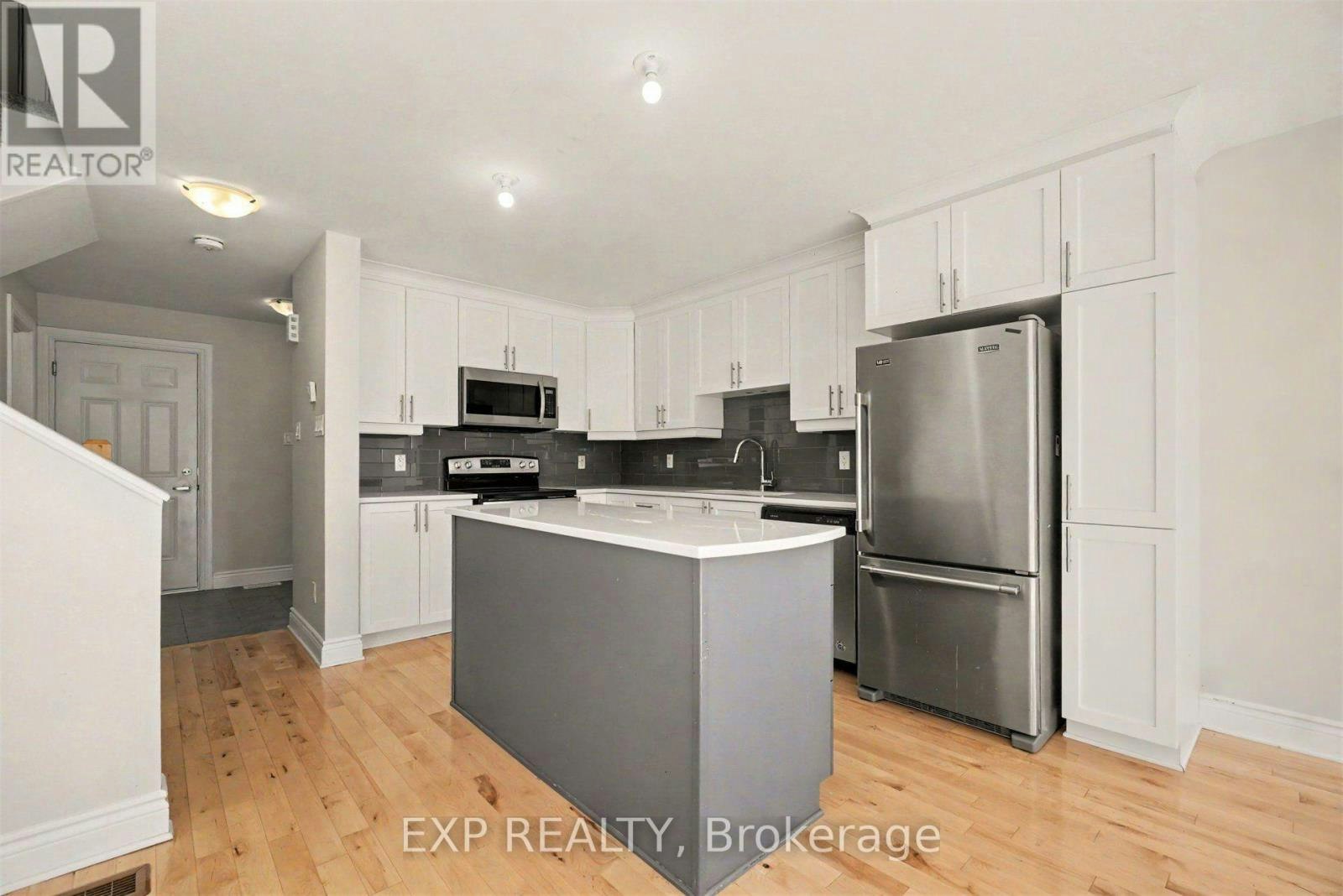 202 St Malo Place, Russell, ON, K0A 1W0 - 11