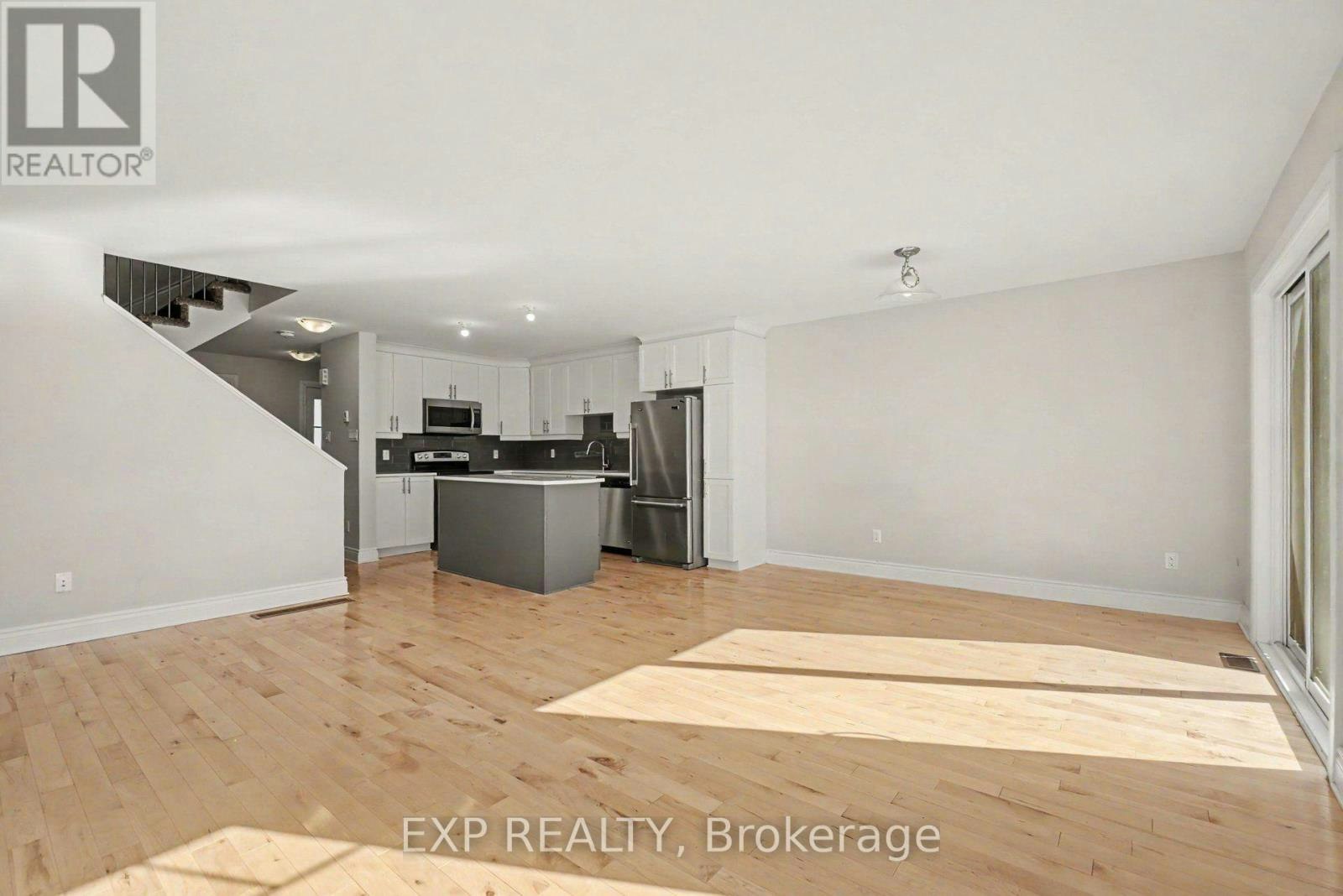 202 St Malo Place, Russell, ON, K0A 1W0 - 10