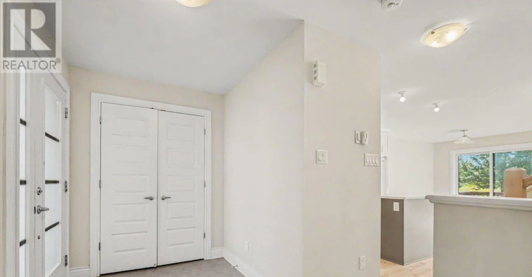 202 St Malo Place, Russell, ON, K0A 1W0 - 4