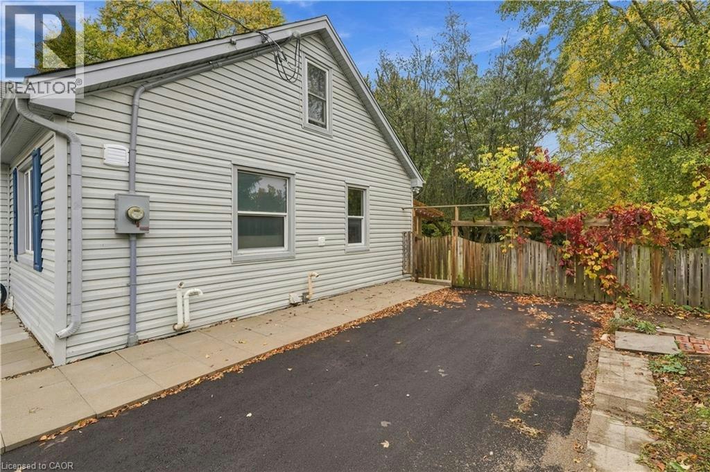 2-168 Fifth Avenue, Kitchener, ON, N2C 1P7 - 4