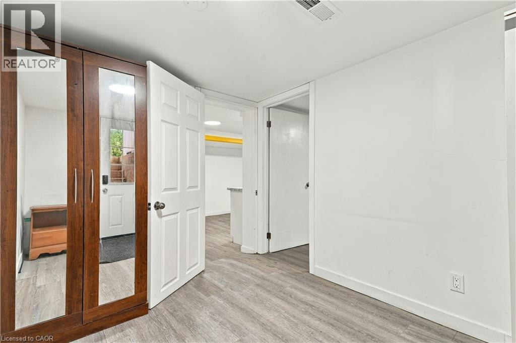 2-168 Fifth Avenue, Kitchener, ON, N2C 1P7 - 9
