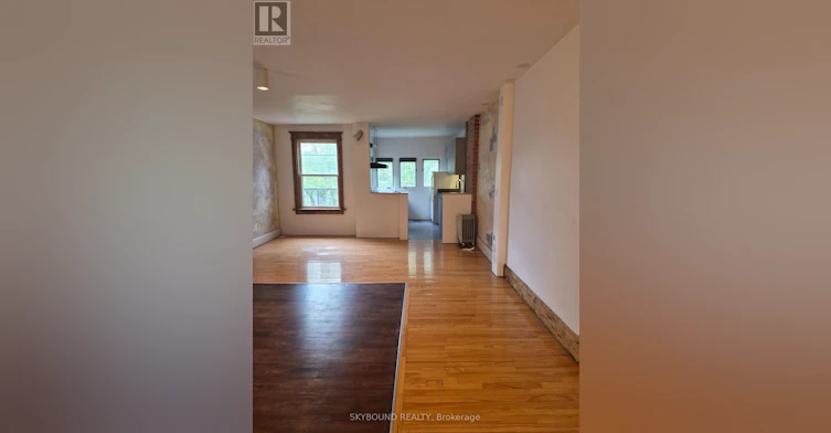 UPPER-122 Arundel Avenue, Toronto, ON, M4K 3A4