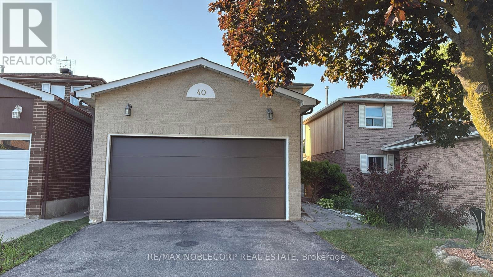 BSMT-40 Gray Crescent, Richmond Hill, ON, L4C 5V5