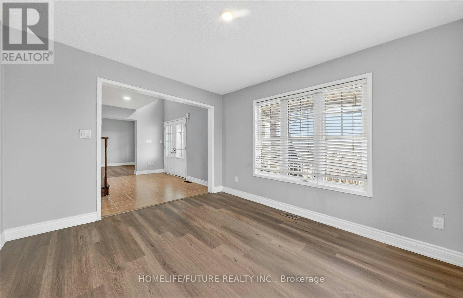 939 Miller Park Avenue, Bradford West Gwillimbury, ON, L3Z 0L6 - 8