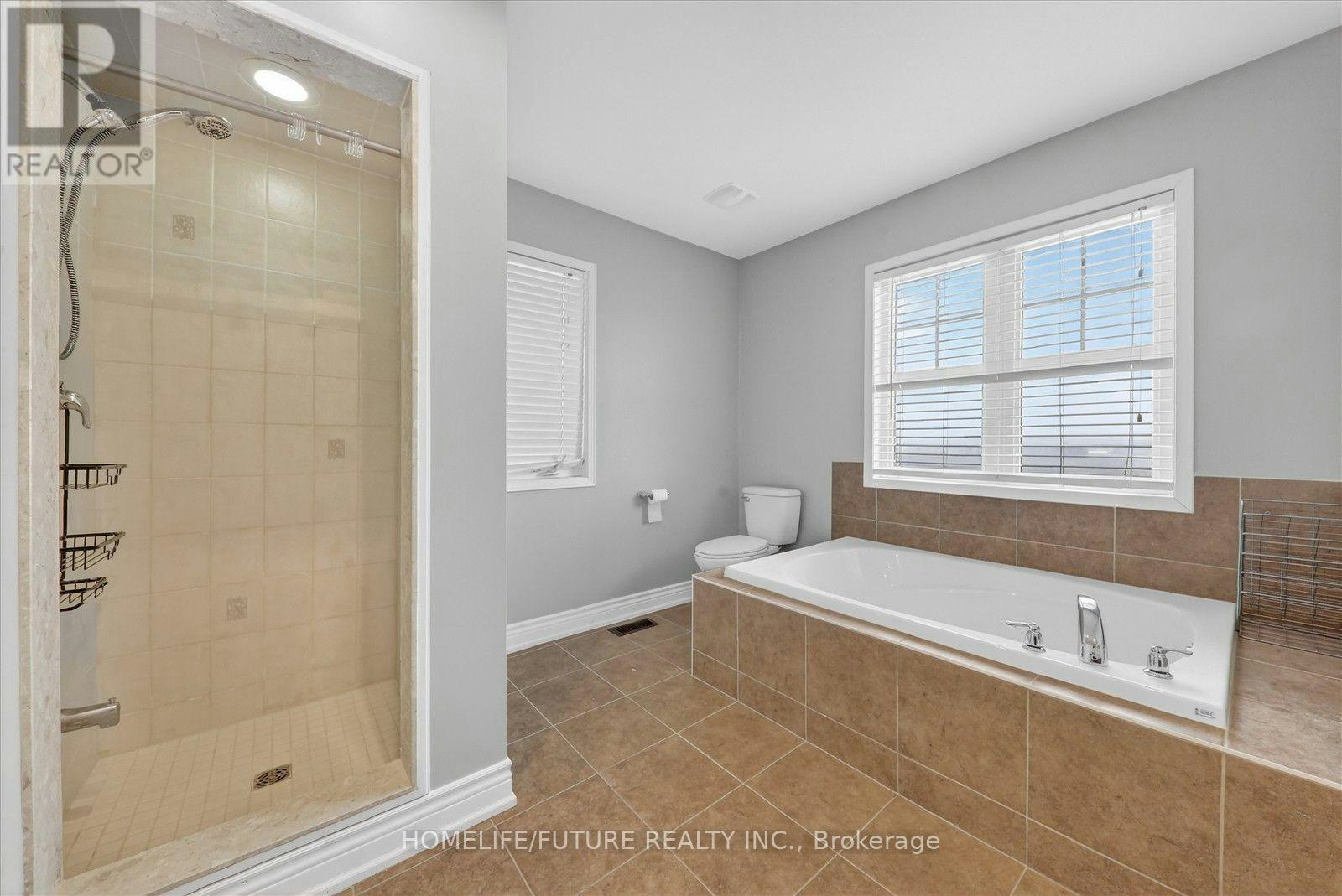 939 Miller Park Avenue, Bradford West Gwillimbury, ON, L3Z 0L6 - 24