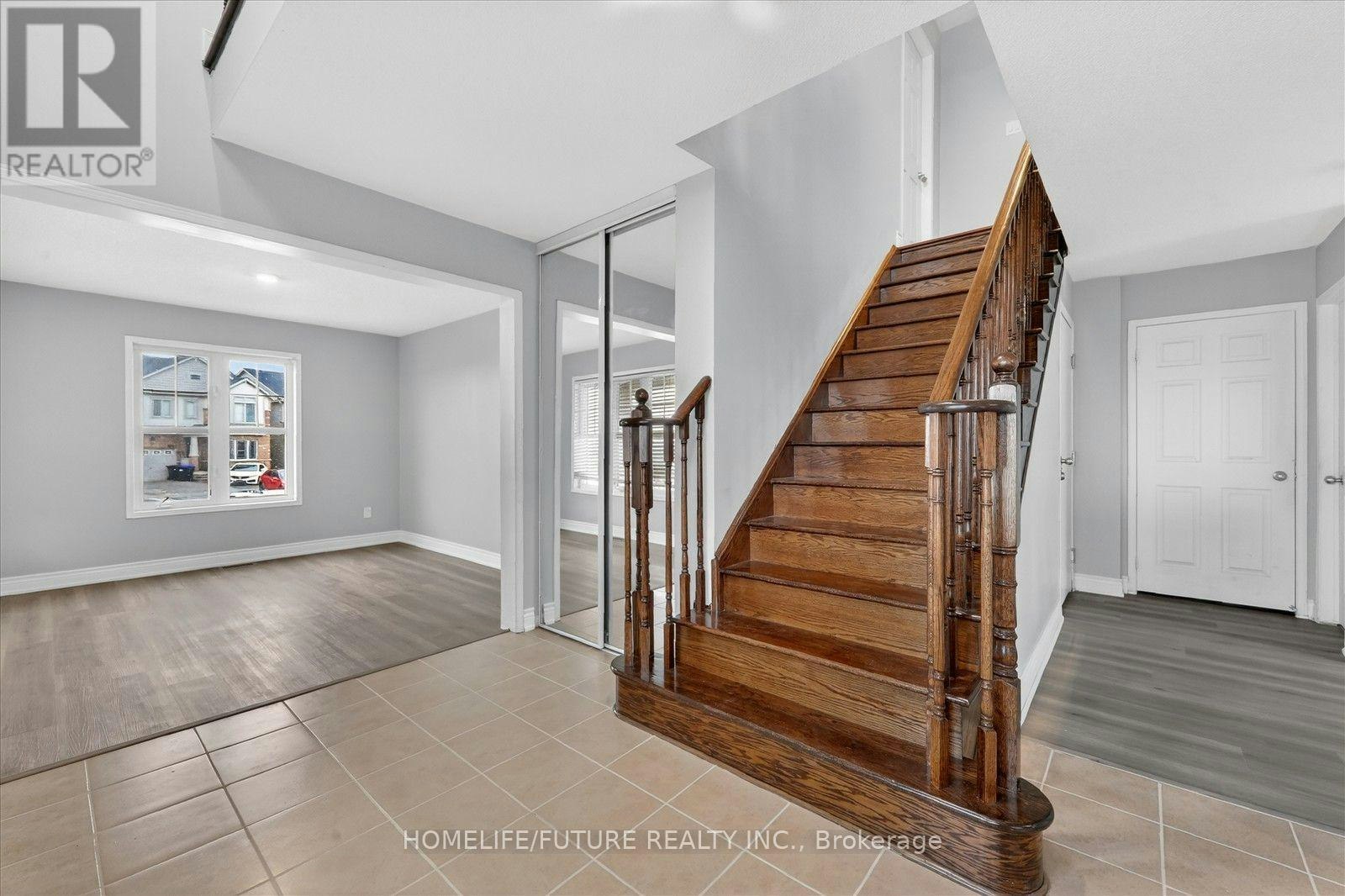 939 Miller Park Avenue, Bradford West Gwillimbury, ON, L3Z 0L6 - 6