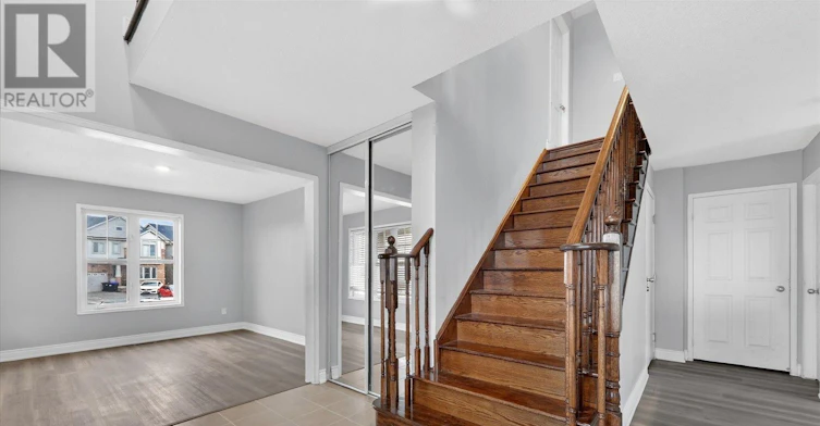 939 Miller Park Avenue, Bradford West Gwillimbury, ON, L3Z 0L6 - 6