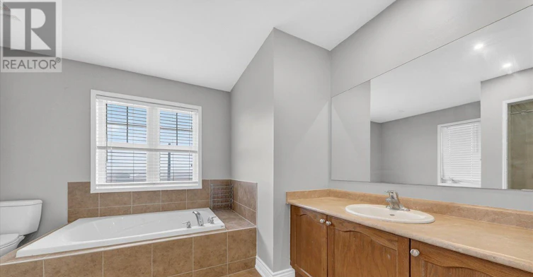 939 Miller Park Avenue, Bradford West Gwillimbury, ON, L3Z 0L6 - 23
