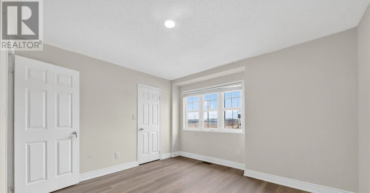 939 Miller Park Avenue, Bradford West Gwillimbury, ON, L3Z 0L6 - 27