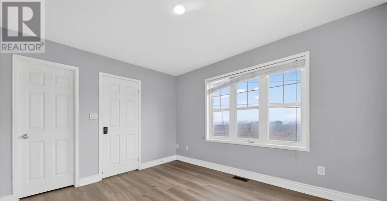 939 Miller Park Avenue, Bradford West Gwillimbury, ON, L3Z 0L6 - 32