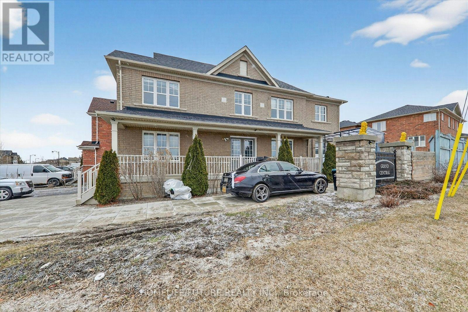 939 Miller Park Avenue, Bradford West Gwillimbury, ON, L3Z 0L6 - 3