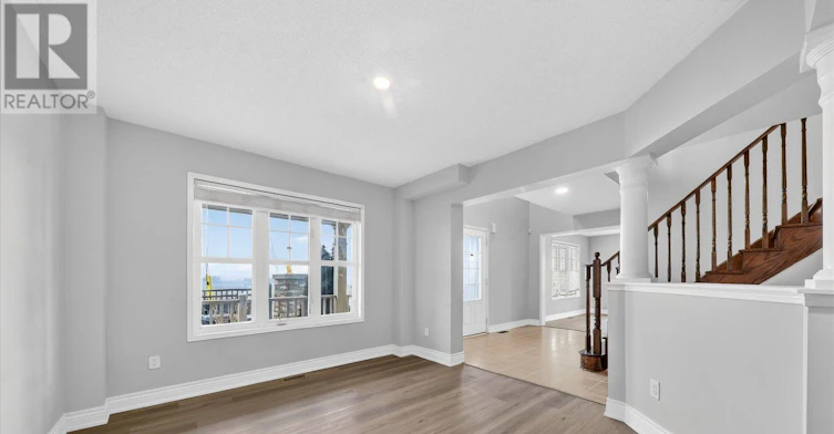 939 Miller Park Avenue, Bradford West Gwillimbury, ON, L3Z 0L6 - 9