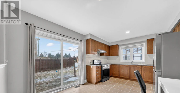 939 Miller Park Avenue, Bradford West Gwillimbury, ON, L3Z 0L6 - 13