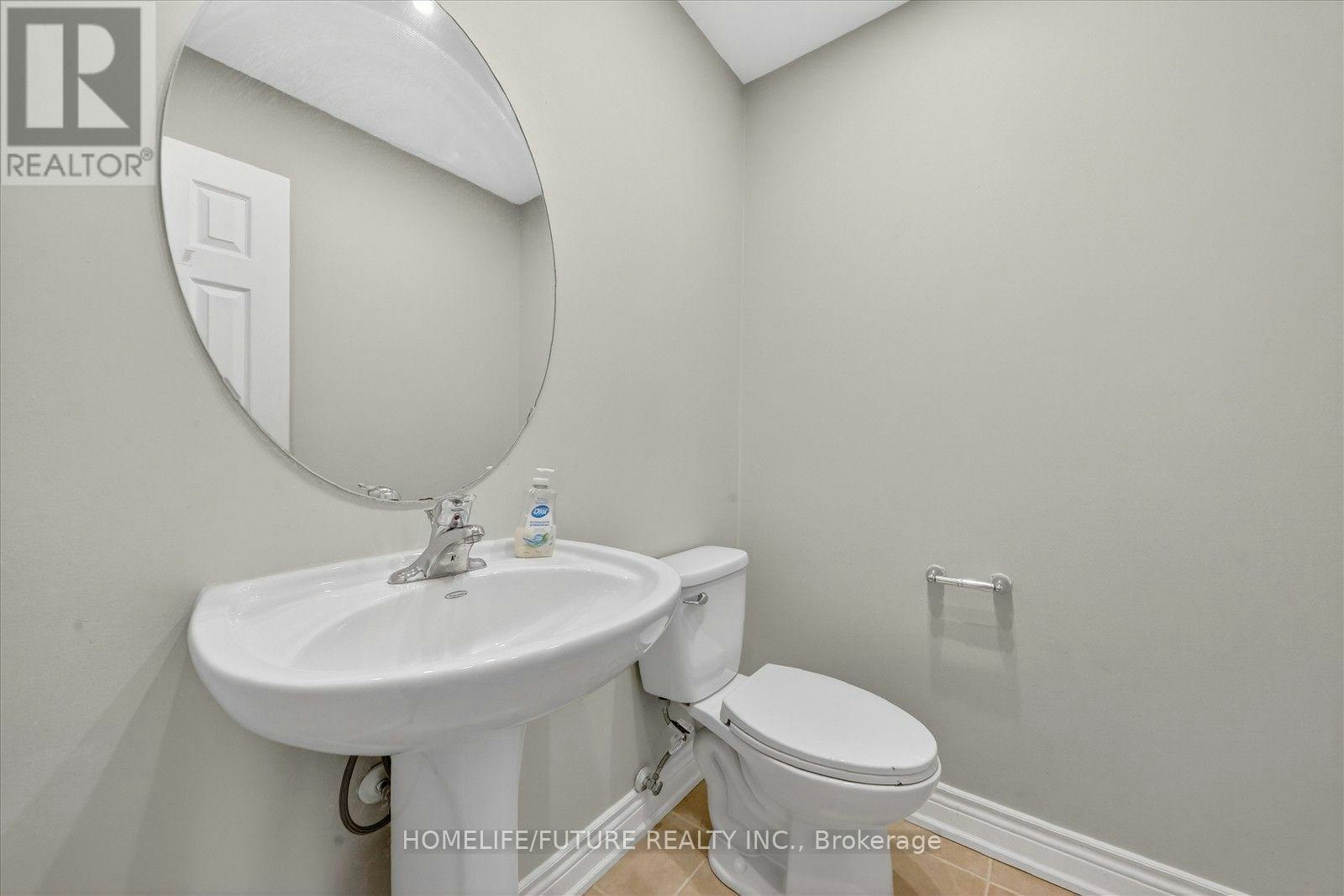 939 Miller Park Avenue, Bradford West Gwillimbury, ON, L3Z 0L6 - 17