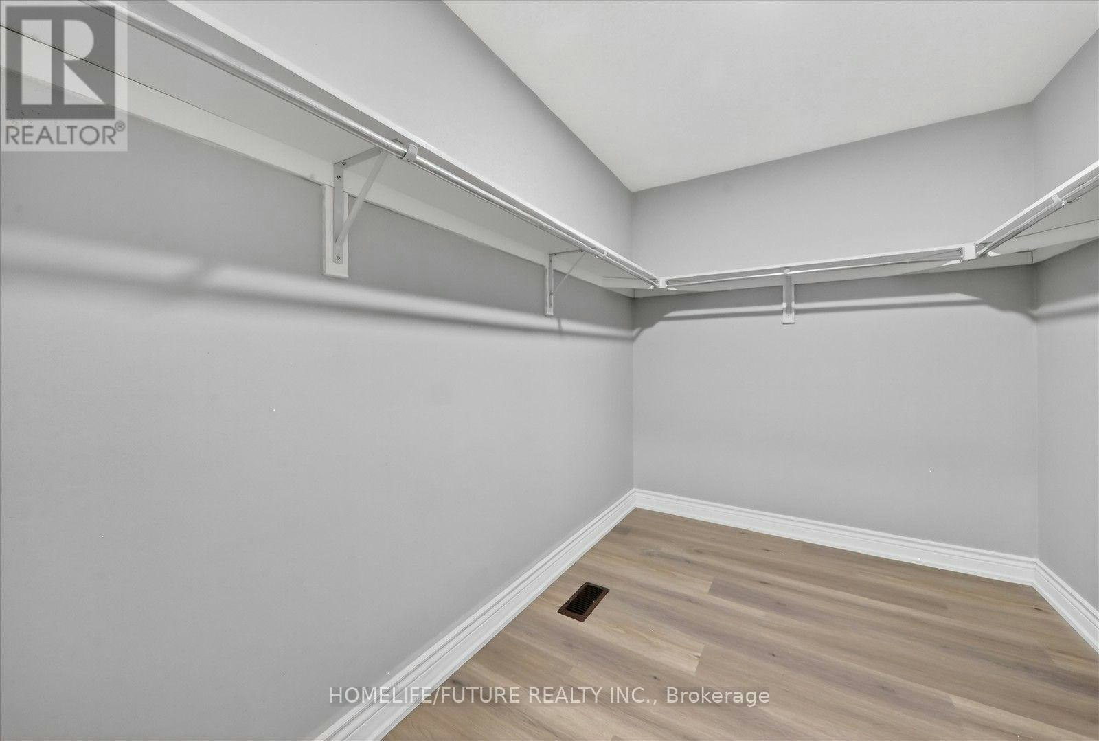 939 Miller Park Avenue, Bradford West Gwillimbury, ON, L3Z 0L6 - 25