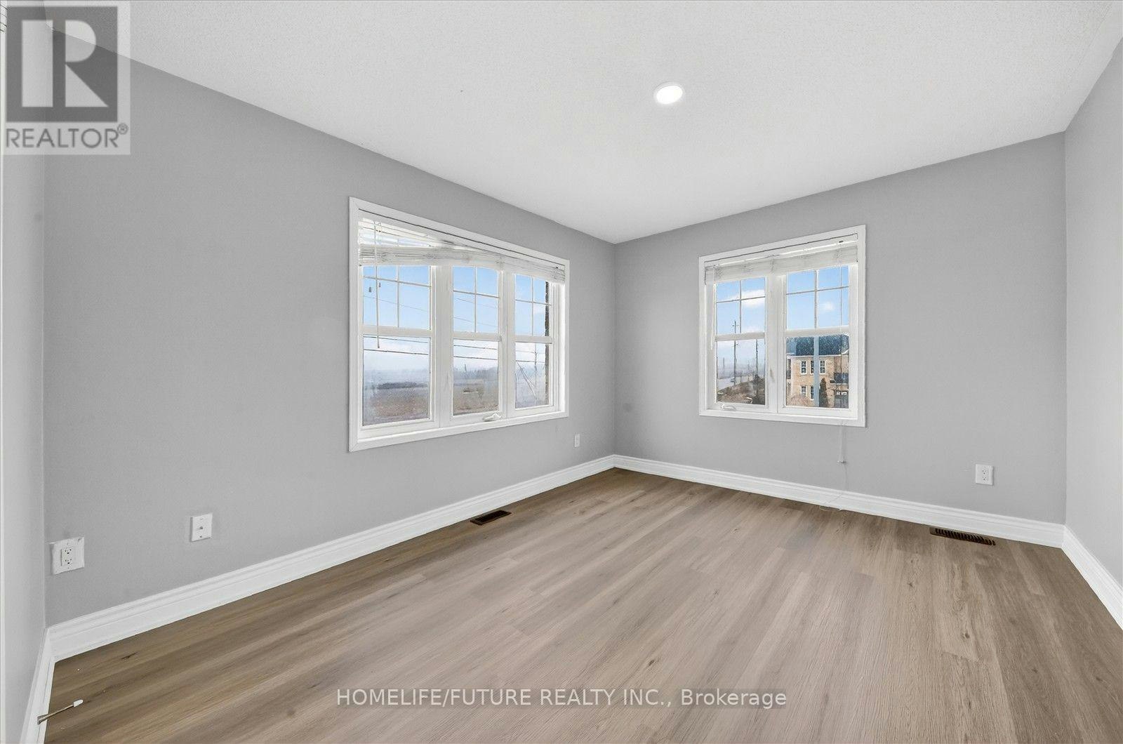 939 Miller Park Avenue, Bradford West Gwillimbury, ON, L3Z 0L6 - 31