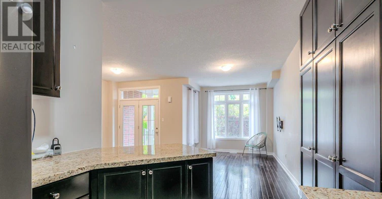 28-181 Plains Road W, Burlington, ON, L7T 0B1 - 16