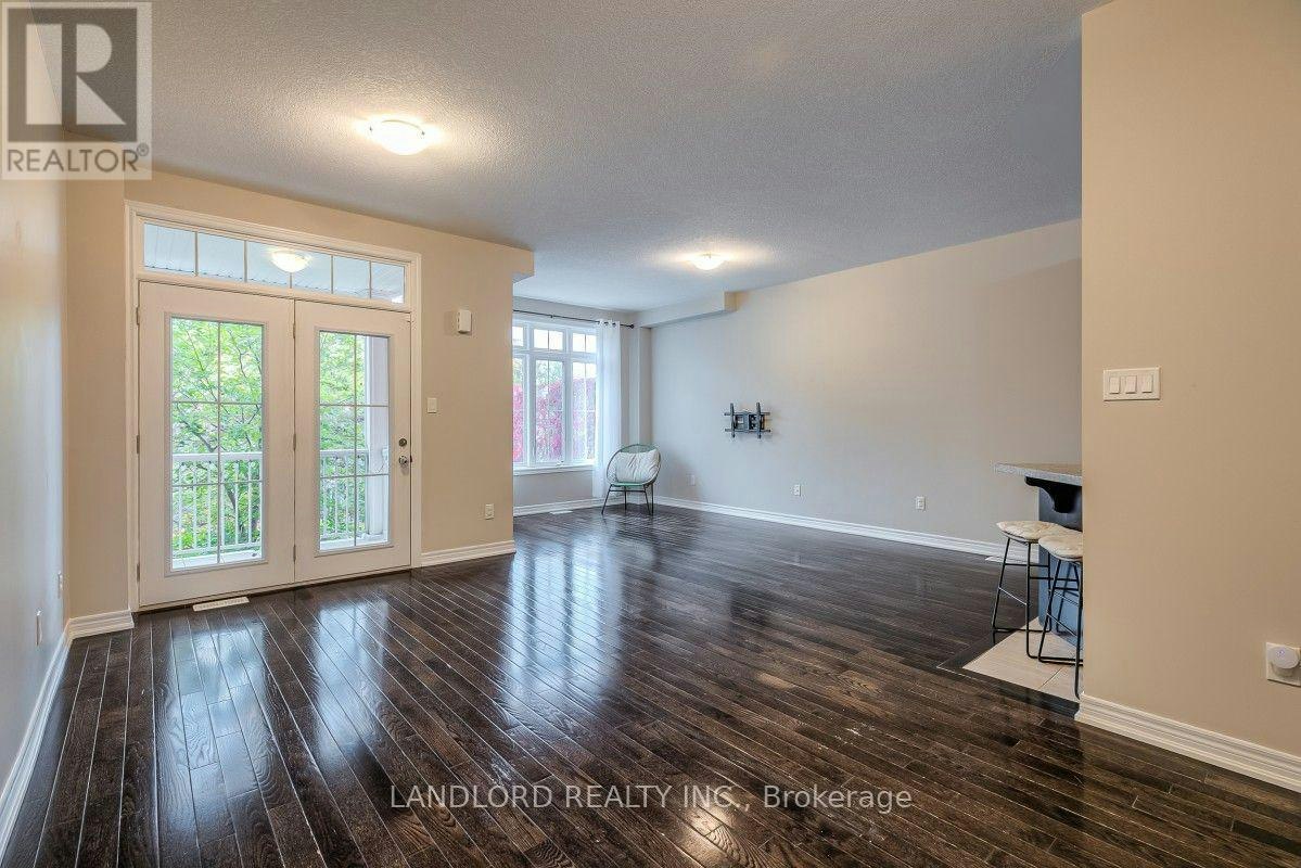 28-181 Plains Road W, Burlington, ON, L7T 0B1 - 8