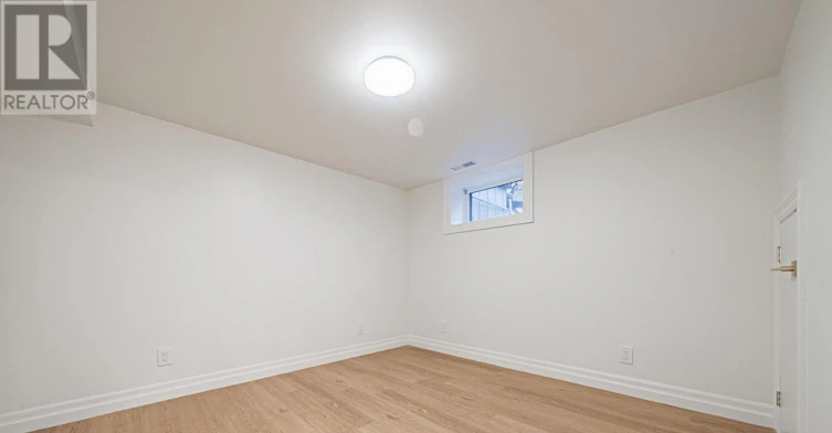 LOWER-113 Erin Avenue, Hamilton, ON, L8K 4W1 - 14
