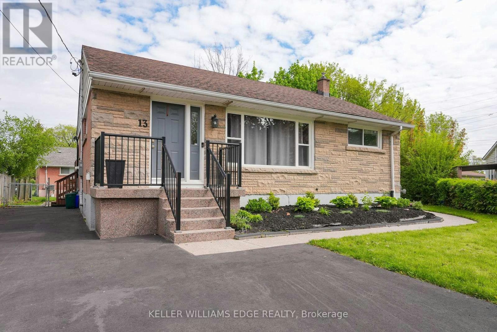 UPPER-13 Beaucourt Place, Hamilton, ON, L8S 2P8 - 3