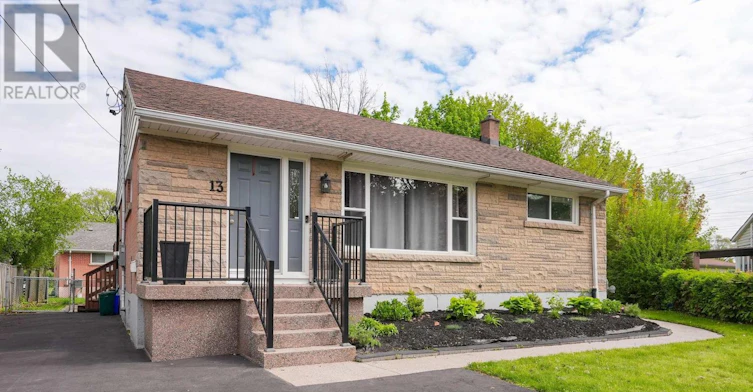 UPPER-13 Beaucourt Place, Hamilton, ON, L8S 2P8 - 3
