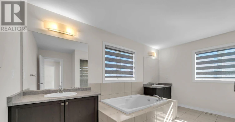 7784 Tupelo Crescent, Niagara Falls, ON, L2H 3R8 - 16