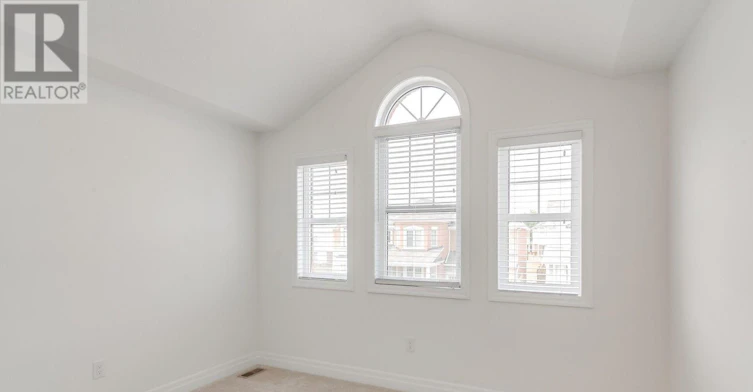 31 Pickett Place, Cambridge, ON, N3E 0B7 - 32