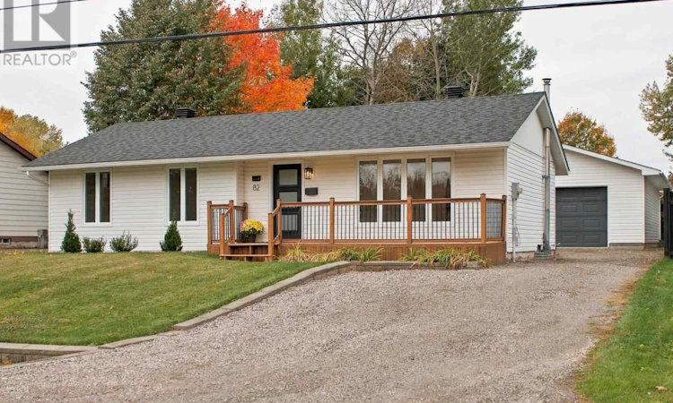 82 River Road