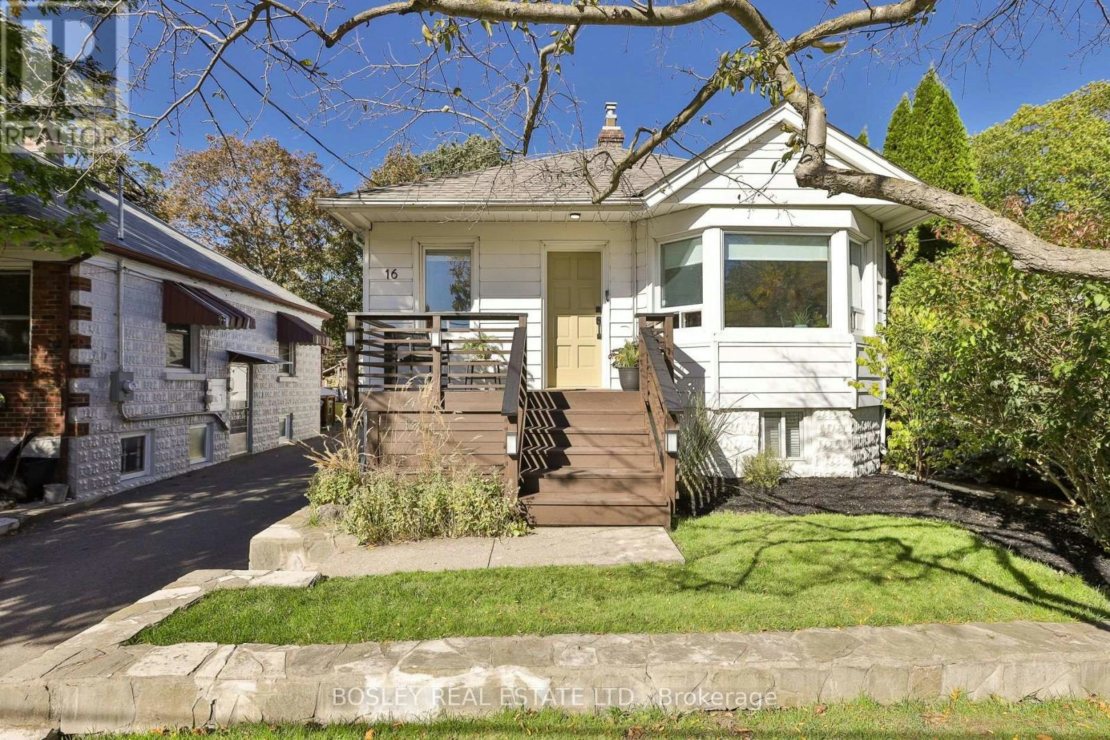 16 Delroy Drive, Toronto, ON, M8Y 1M7