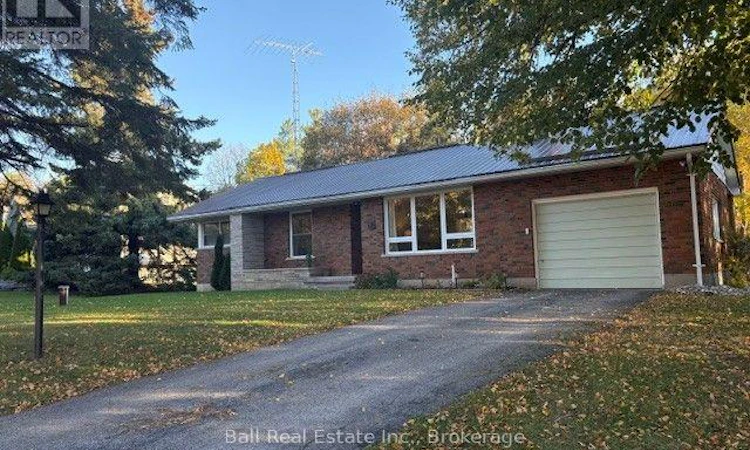 4 Avoline Boulevard N