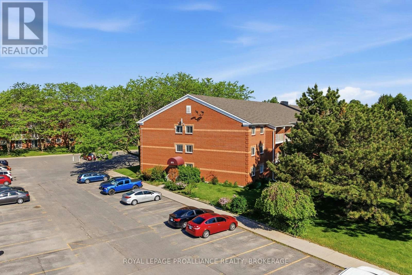 217-573 Armstrong Road, Kingston, ON, K7M 8J8 - 5
