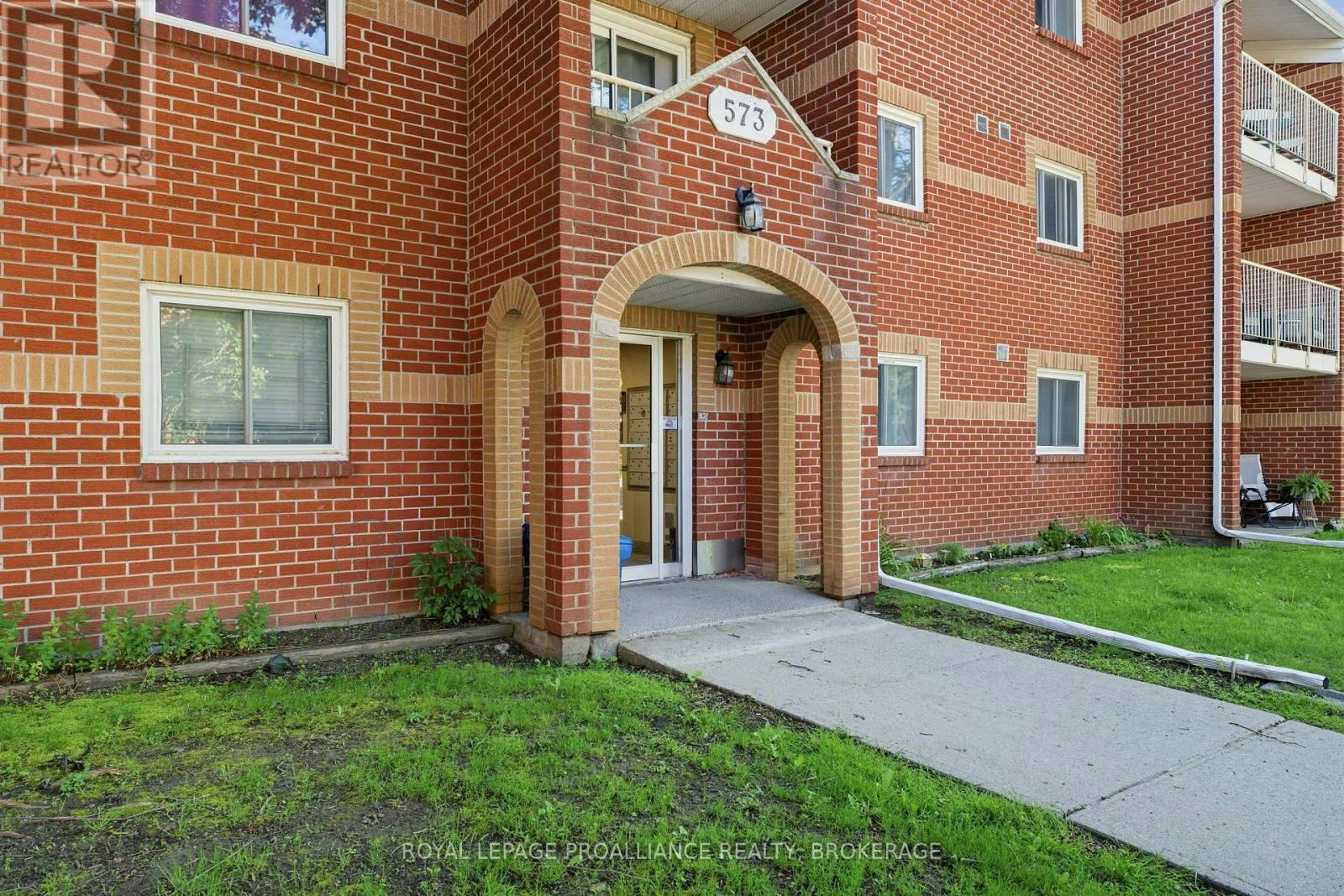217-573 Armstrong Road, Kingston, ON, K7M 8J8 - 2