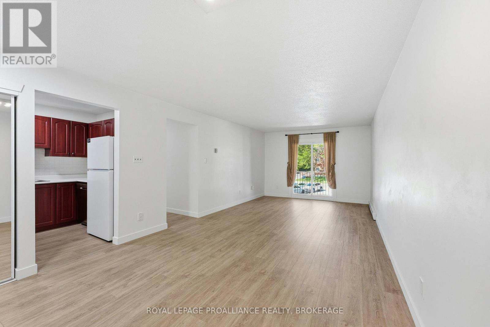 217-573 Armstrong Road, Kingston, ON, K7M 8J8 - 15