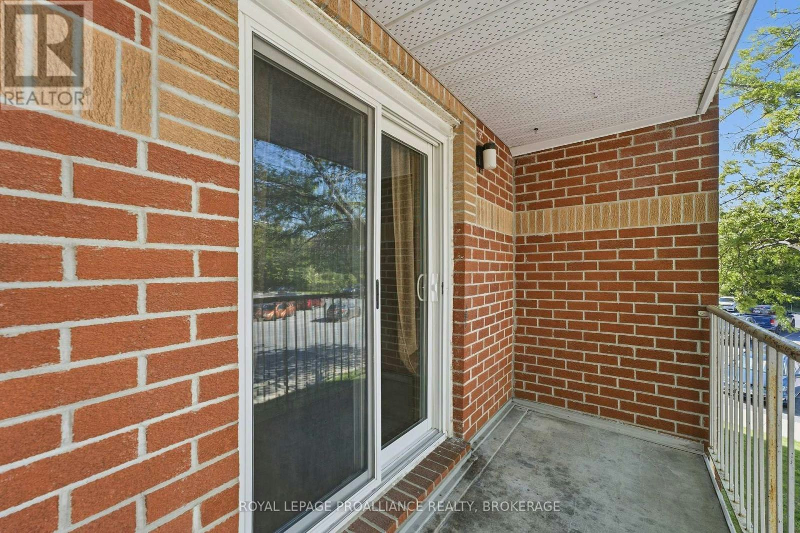 217-573 Armstrong Road, Kingston, ON, K7M 8J8 - 36