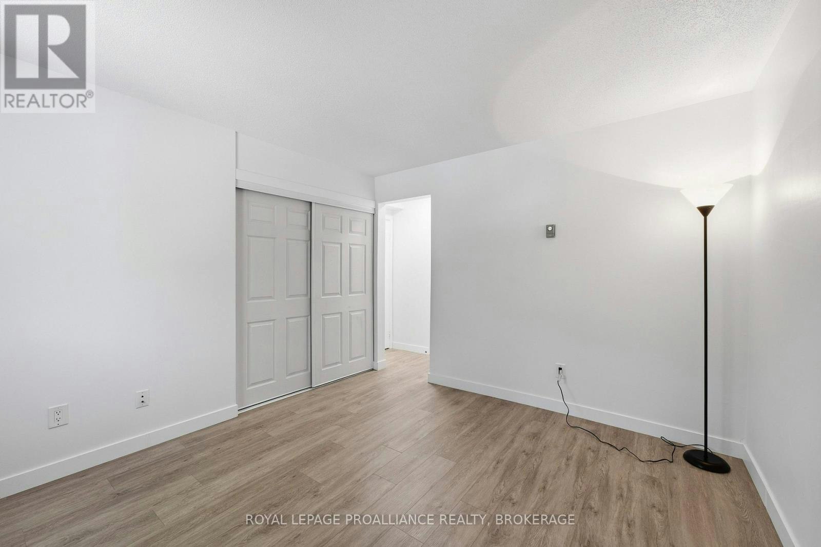 217-573 Armstrong Road, Kingston, ON, K7M 8J8 - 30