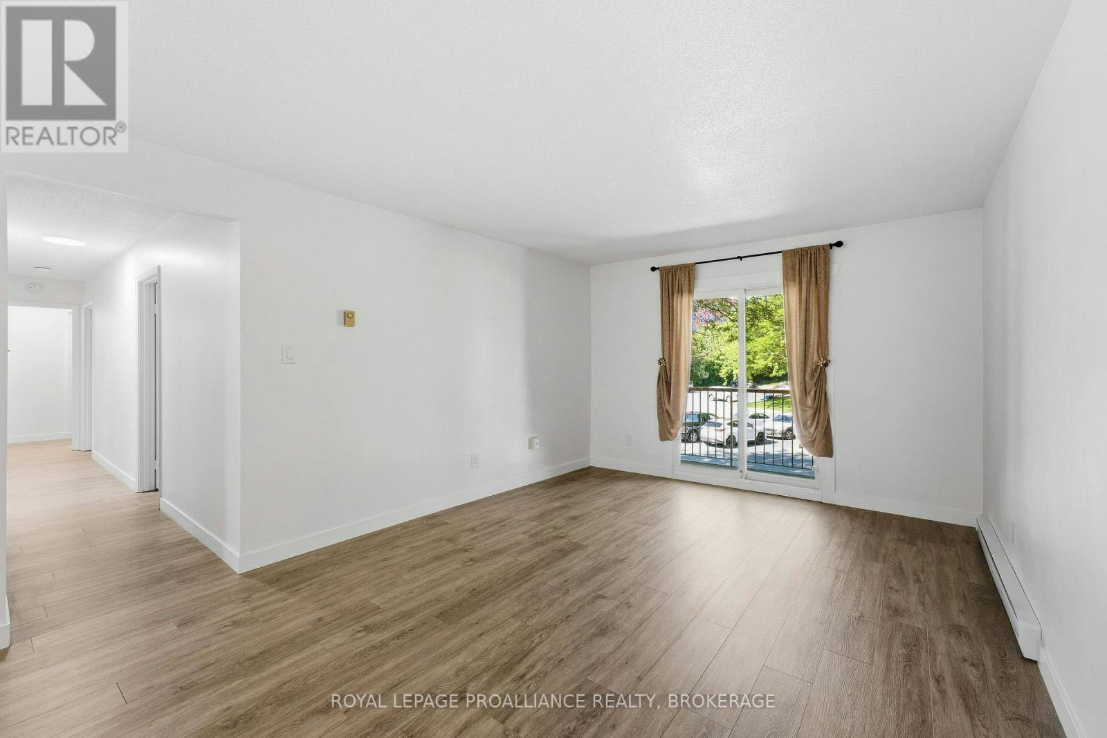 217-573 Armstrong Road, Kingston, ON, K7M 8J8 - 19