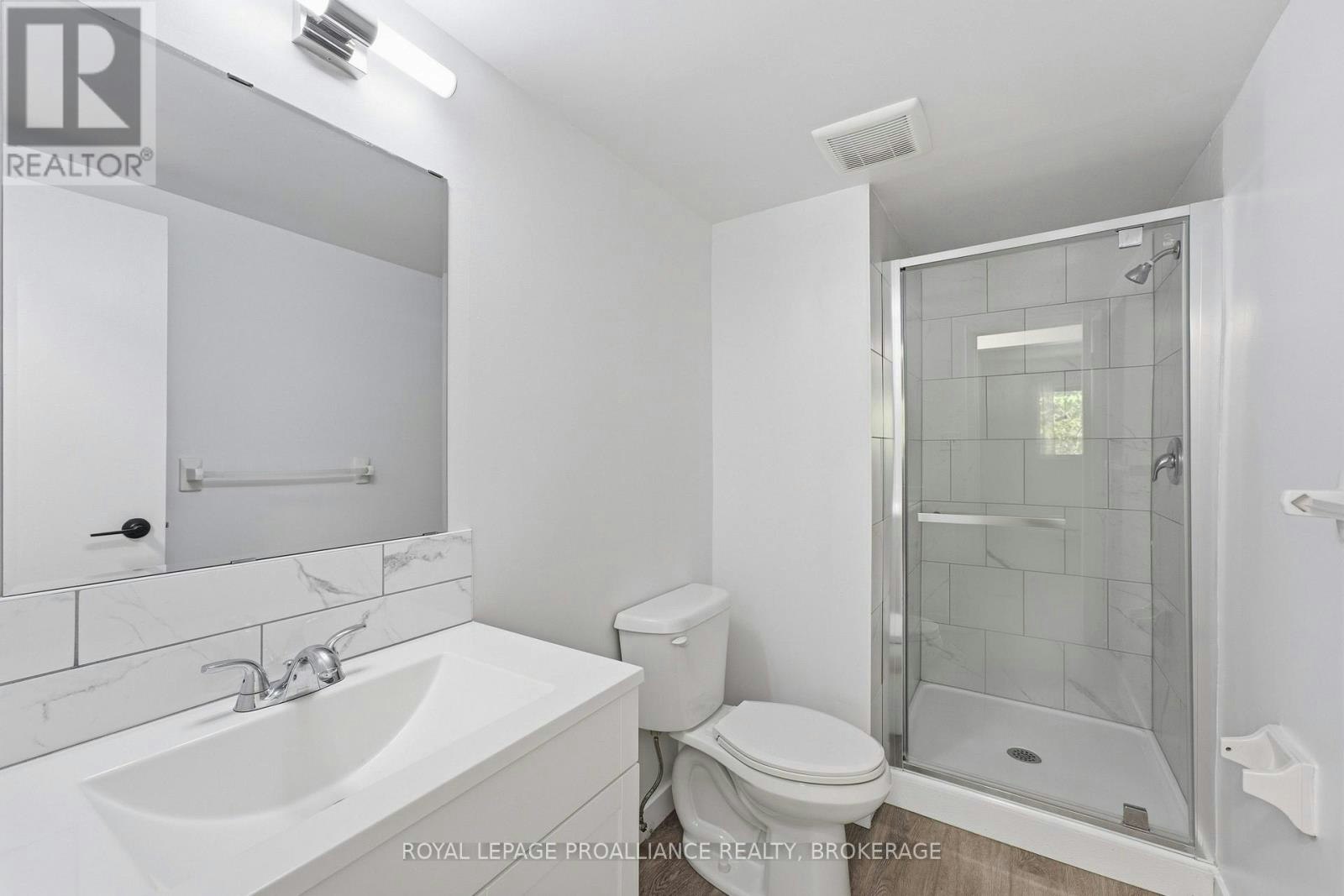 217-573 Armstrong Road, Kingston, ON, K7M 8J8 - 31