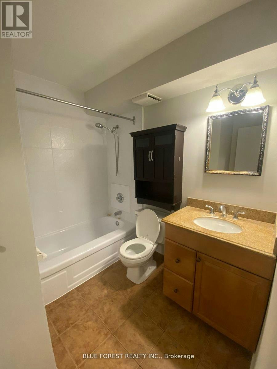 201-737 Deveron Crescent, London, ON, N5Z 4X9 - 16