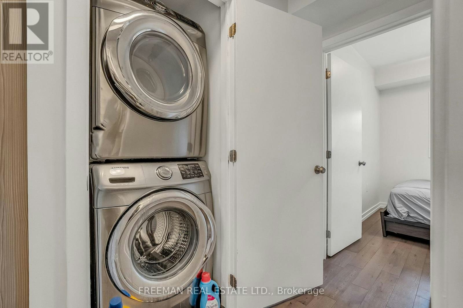 MAIN-12 Arlington Avenue, Toronto, ON, M6G 3K8 - 17