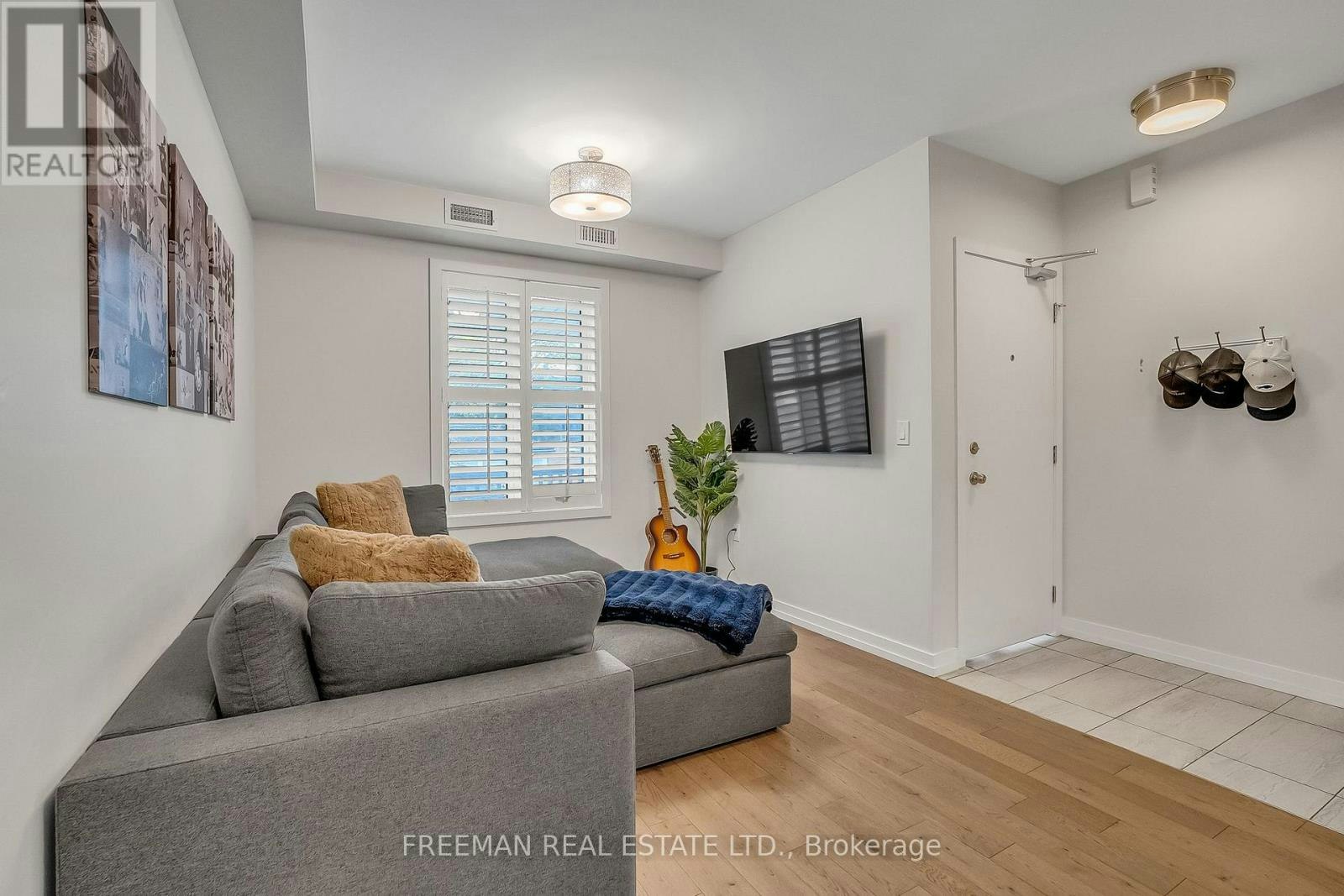 MAIN-12 Arlington Avenue, Toronto, ON, M6G 3K8 - 5