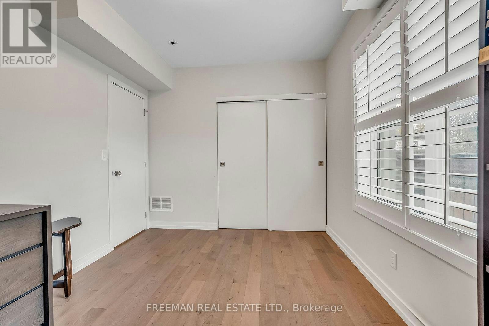 MAIN-12 Arlington Avenue, Toronto, ON, M6G 3K8 - 14