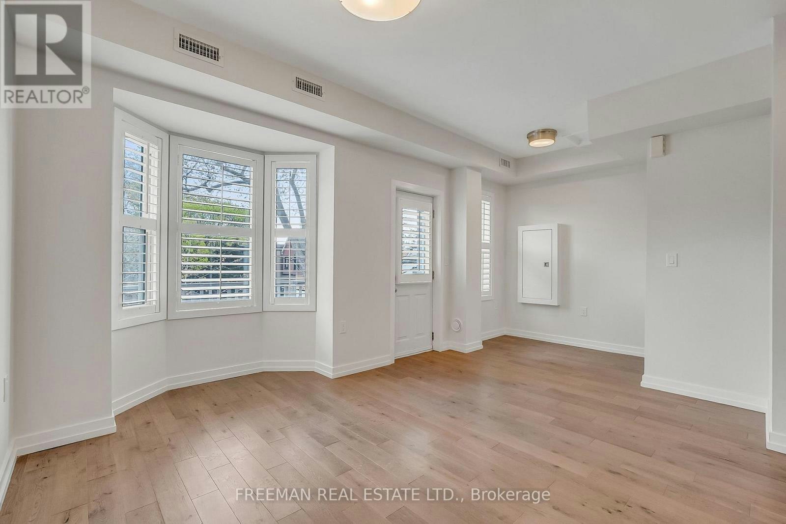 UPPER-12 Arlington Avenue, Toronto, ON, M6G 3K8 - 5