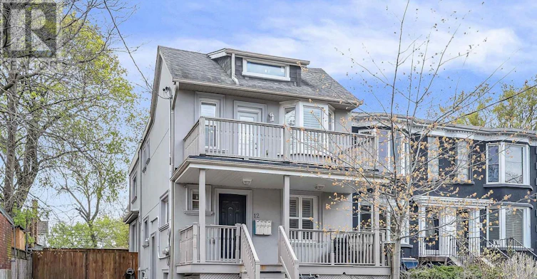 UPPER-12 Arlington Avenue, Toronto, ON, M6G 3K8