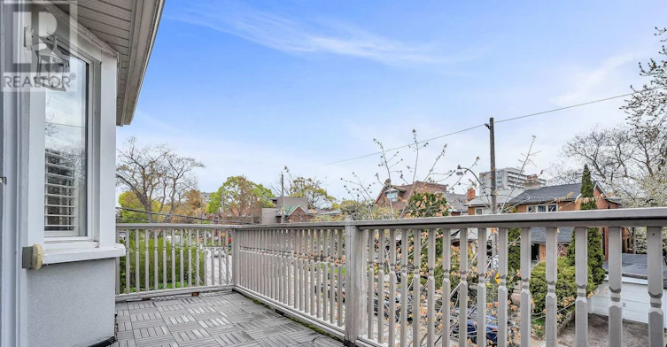UPPER-12 Arlington Avenue, Toronto, ON, M6G 3K8 - 17