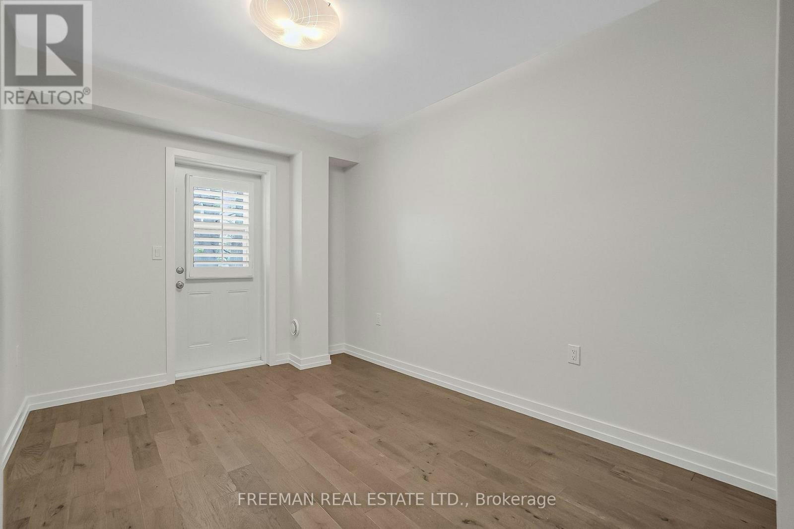 UPPER-12 Arlington Avenue, Toronto, ON, M6G 3K8 - 12