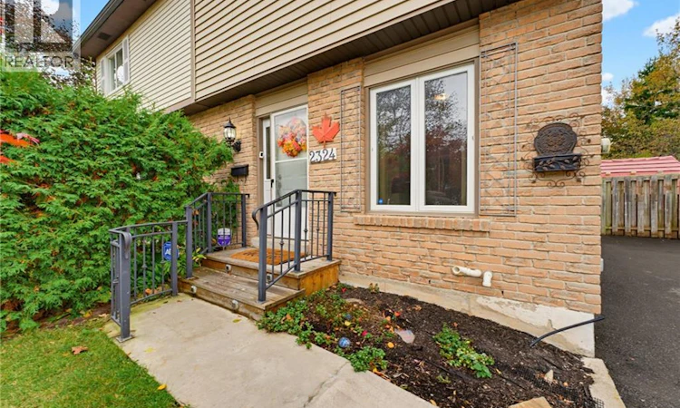 2324 Middlesmoor Crescent