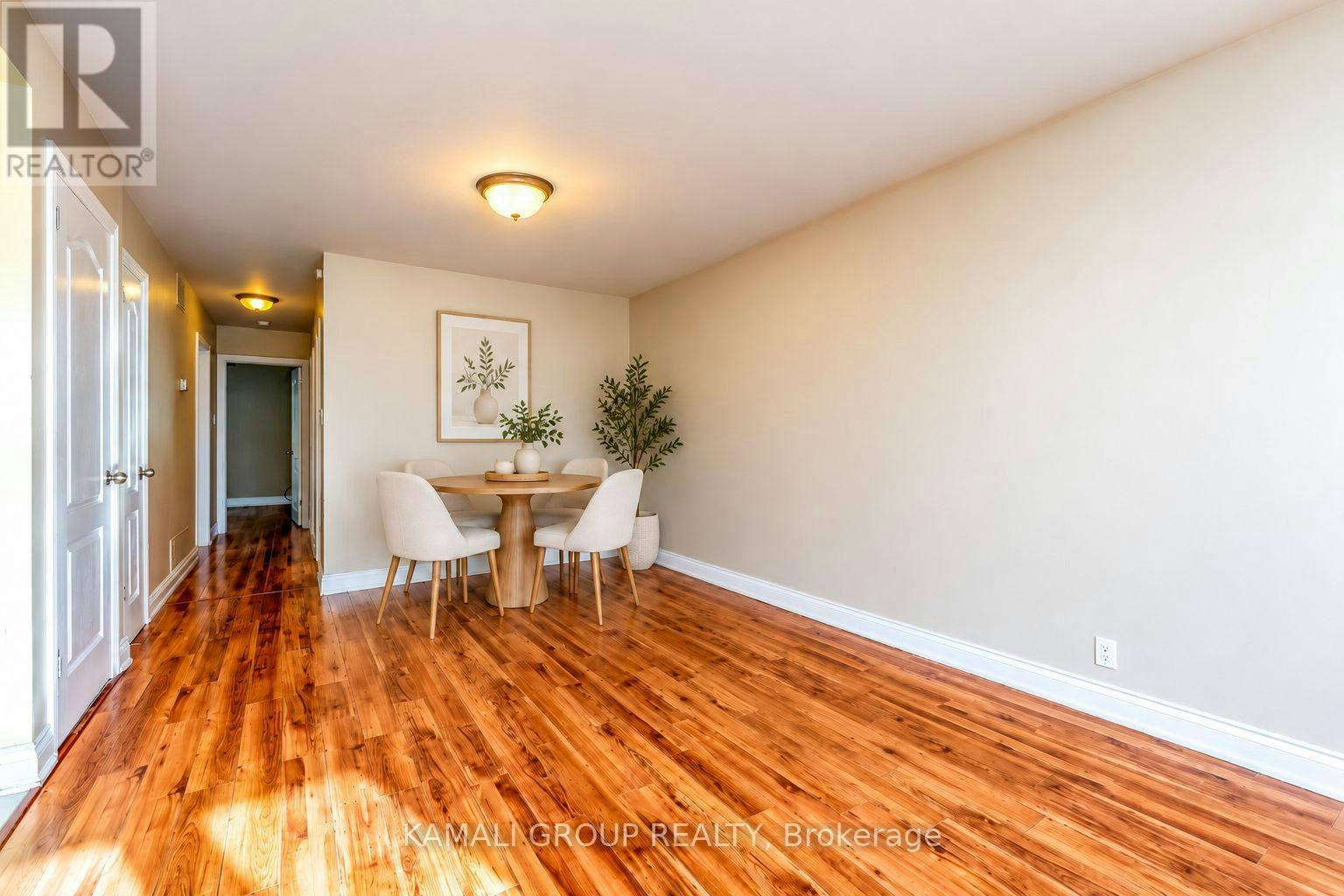 MAIN-262 Penn Avenue, Newmarket, ON, L3Y 2S6 - 4