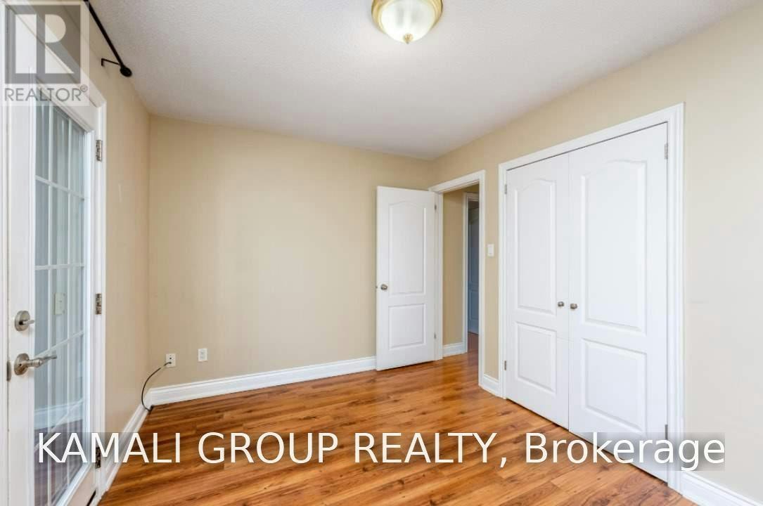 MAIN-262 Penn Avenue, Newmarket, ON, L3Y 2S6 - 8