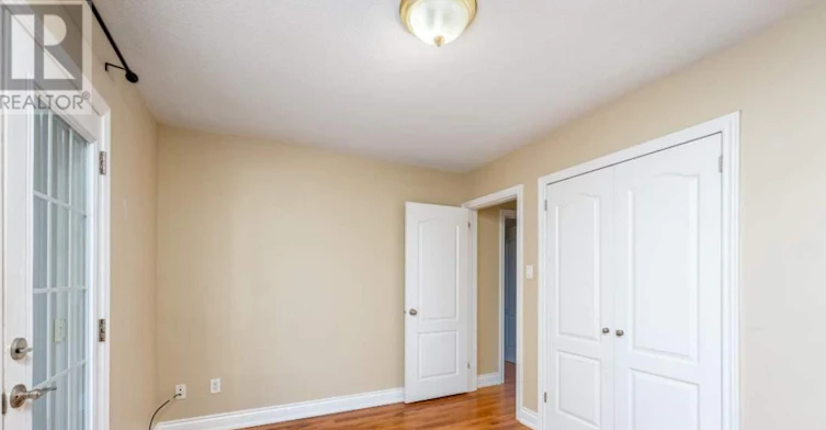 MAIN-262 Penn Avenue, Newmarket, ON, L3Y 2S6 - 8