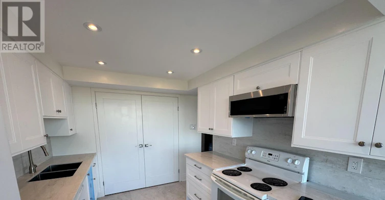 904-7460 Bathurst Street, Vaughan, ON, L4J 7K9 - 7